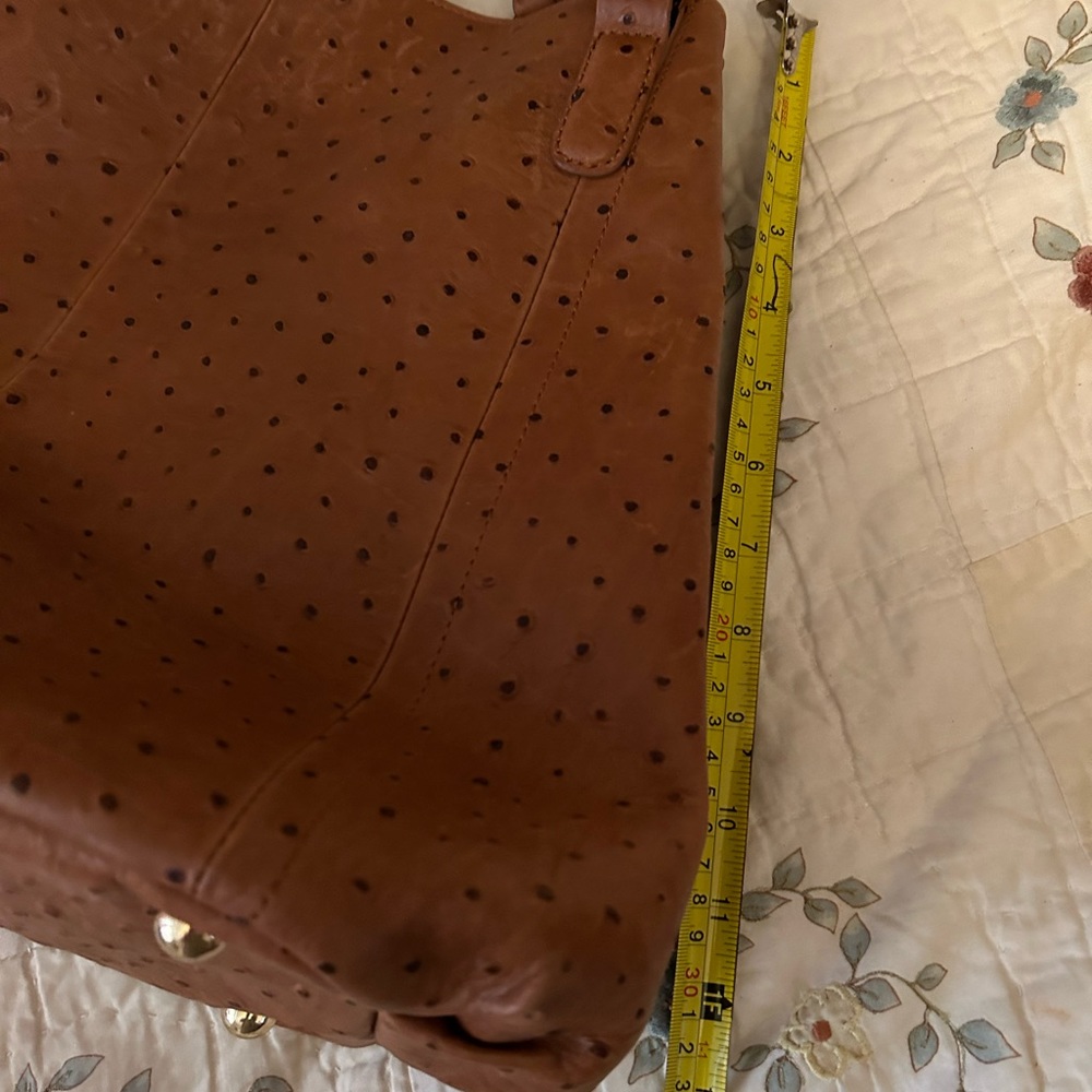 G.I.L.I. Leather Roma 2 Tote - Picture 9 of 16